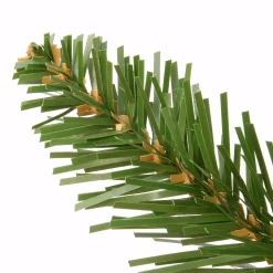 Full-National Tree Company 7.5 Ft. Peyton Spruce Hinged Tree