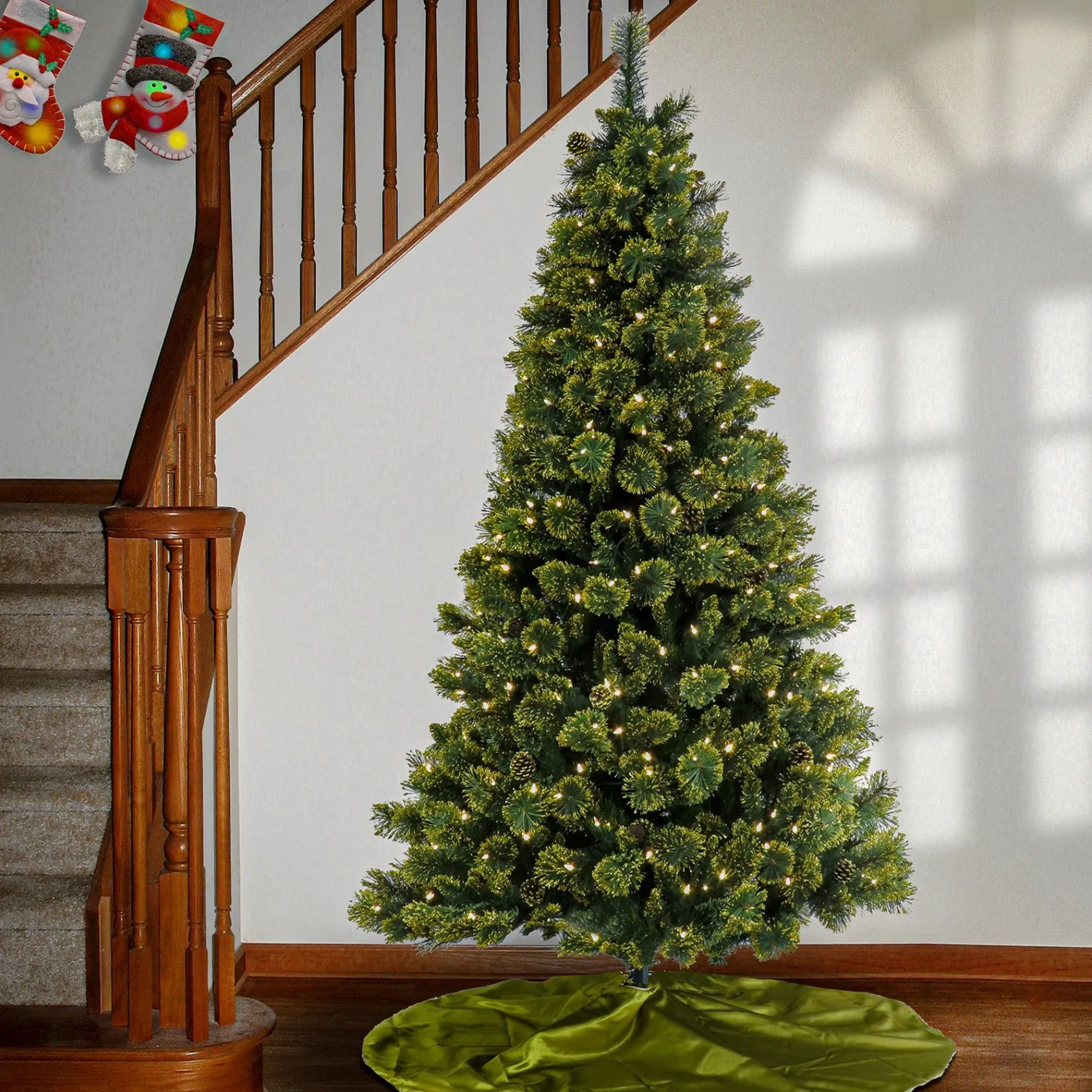 Full-National Tree Company 7 Ft Pre-Lit Maine Pine Tree With Led Lights