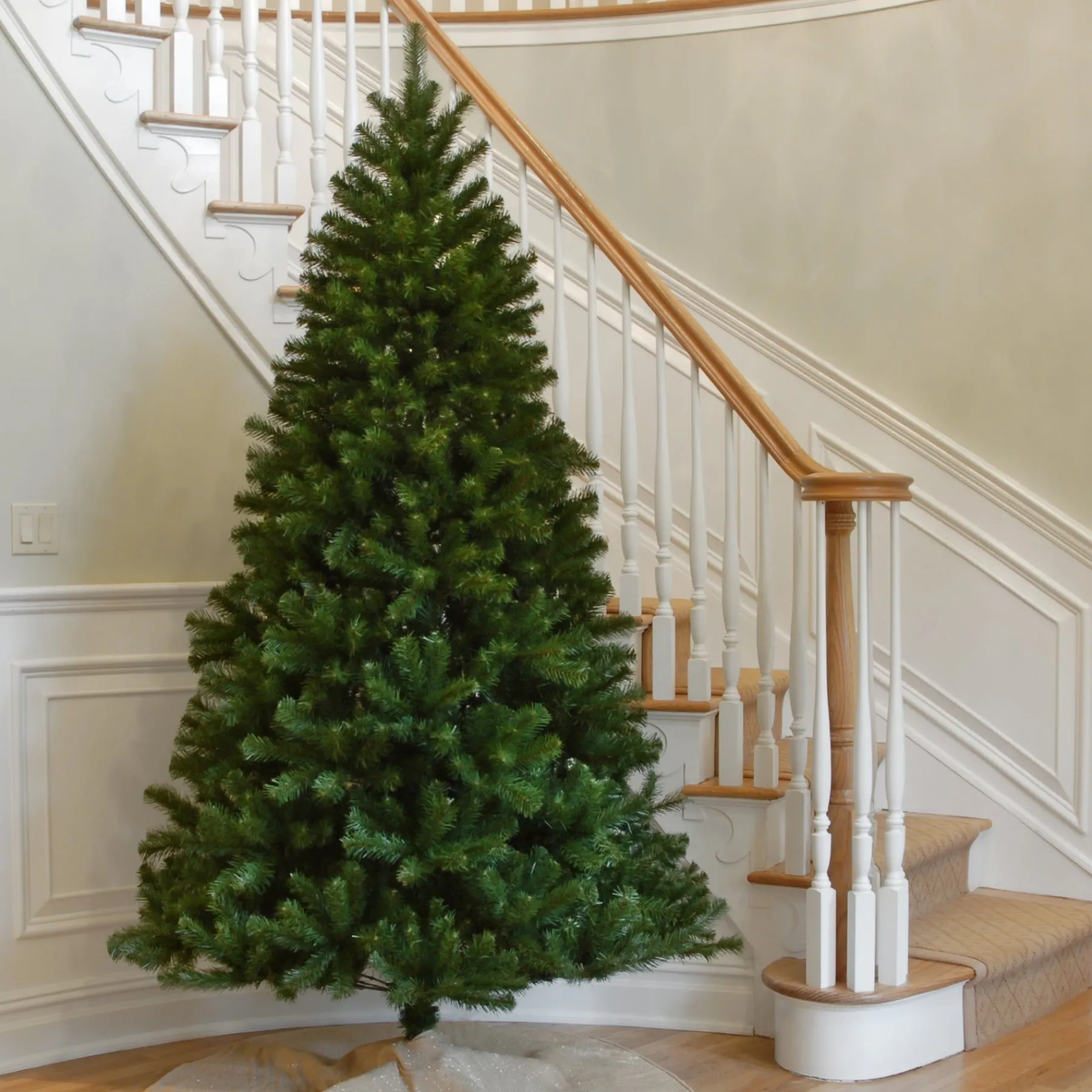 Full-National Tree Company Artificial Full Christmas Tree, Green, North Valley Spruce, Includes Stand, 7.5 Feet