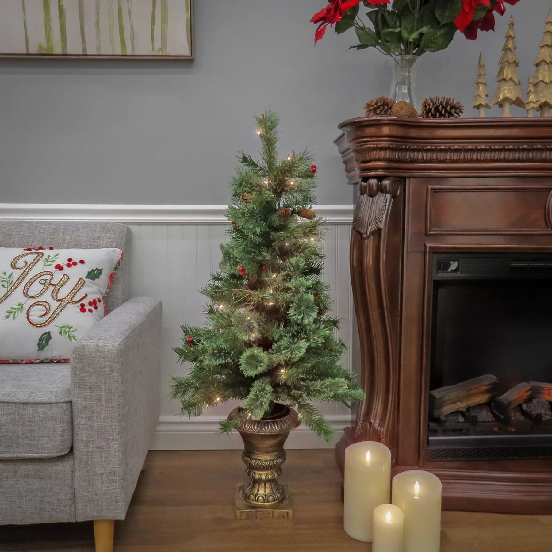 Clear-National Tree Company Artificial Glistening Pine Entrance Christmas Tree With Red Berries And Pinecones, Pre-Lit With Clear Incandescent Lights, Plug In, 4 Ft