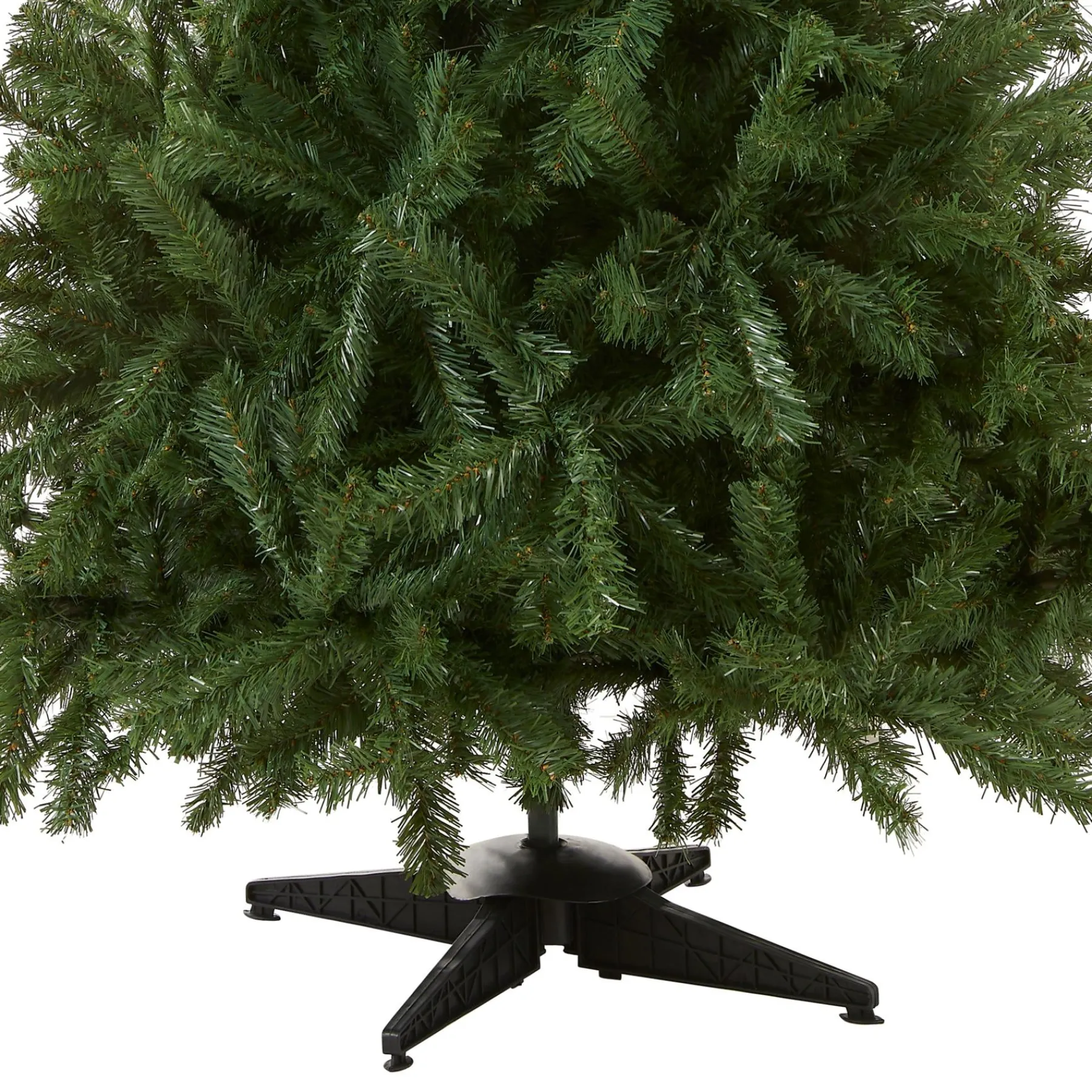 Full-National Tree Company Artificial Medium Christmas Tree, Green, Kincaid Spruce, Includes Stand, 6 Feet