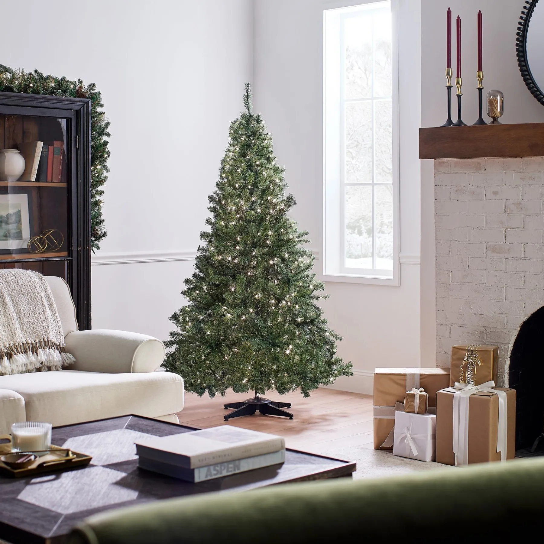 5Ft - 6Ft-National Tree Company Pre-Lit Artificial Medium Christmas Tree, Green, Kincaid Spruce, White Lights, Includes Stand, 6 Feet